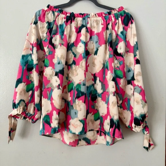 Donna Karan Romantic Elevated Basic Pink and Cream Floral Blouse - Picture 4 of 5